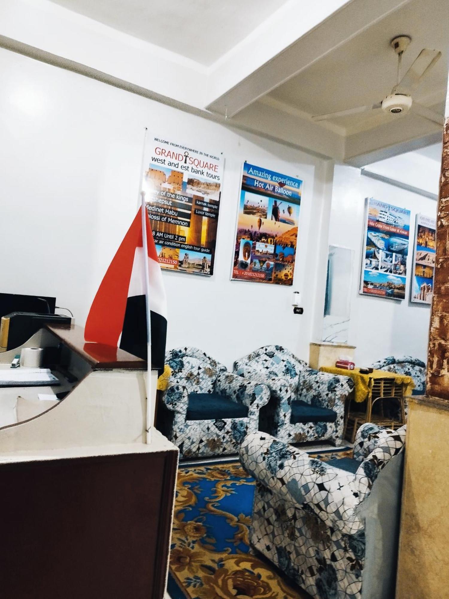 Grand Square Hostel Луксор Экстерьер фото